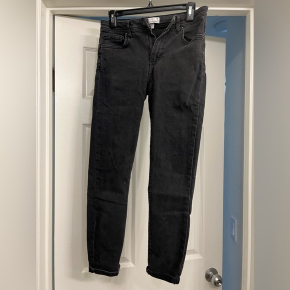 FOREVER 21 | S27 Black Push Up Jeans - Picture 3 of 5